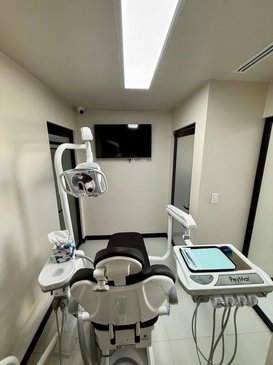 Slider image (7) Complete Advanced Dentistry - Dental Clinic in Los Algodones
